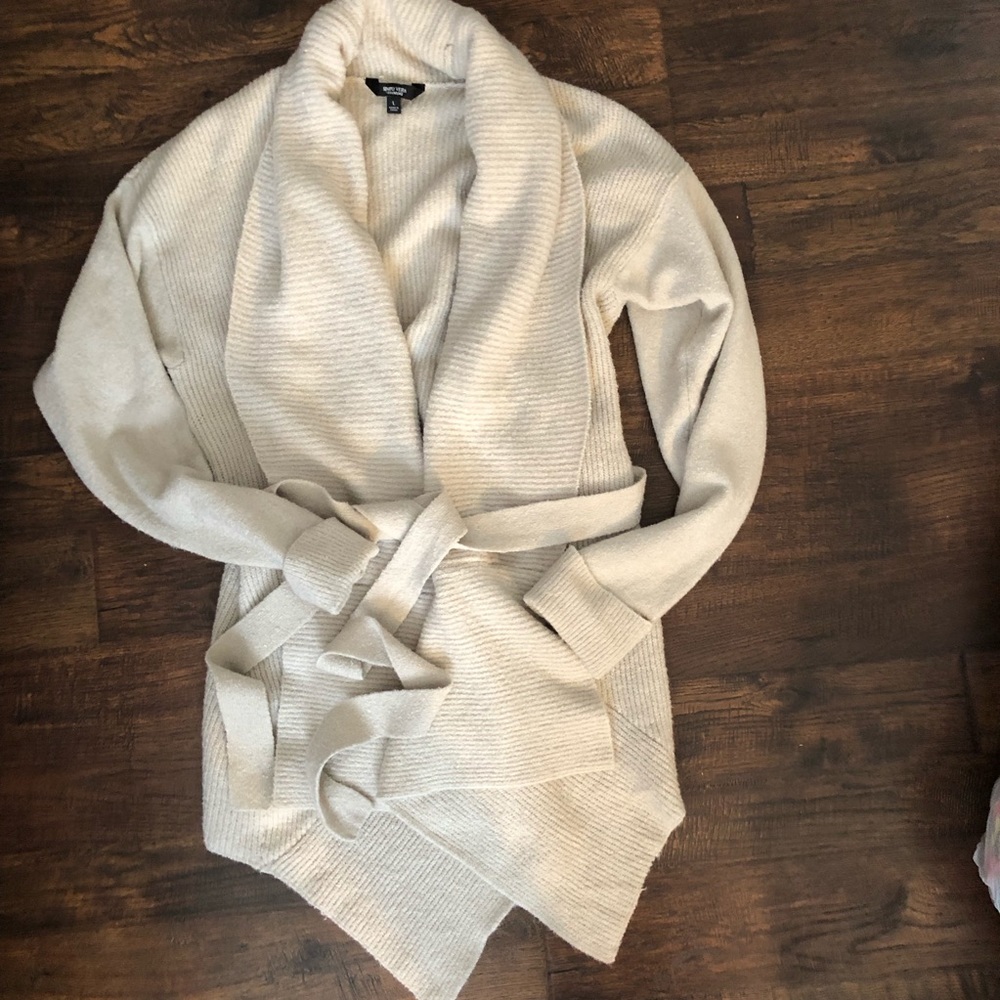 Vera wang sweater